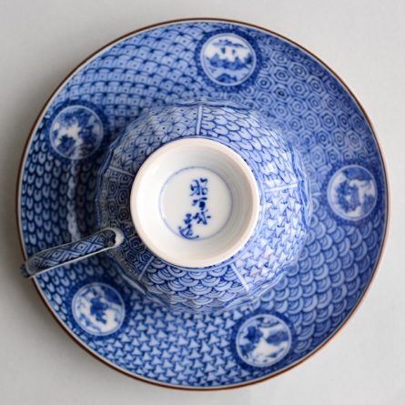 Shōami Marumon Sansui Tea Cup & Saucer